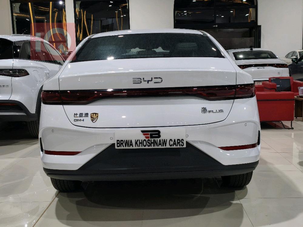 بی وای دی Qin Plus